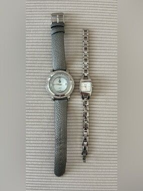 Women’s watches "On The Move" watch Premier Designs & Relic by Fossil (lot of 2)